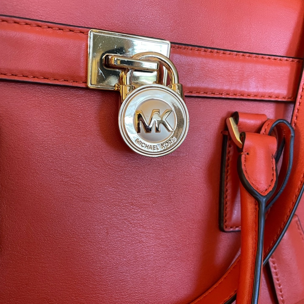 *SALE* Michael Kors MK Hamilton Purse - Picture 4 of 14